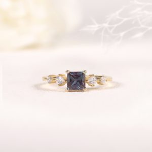 Gemstone Rings-OL1019R46C